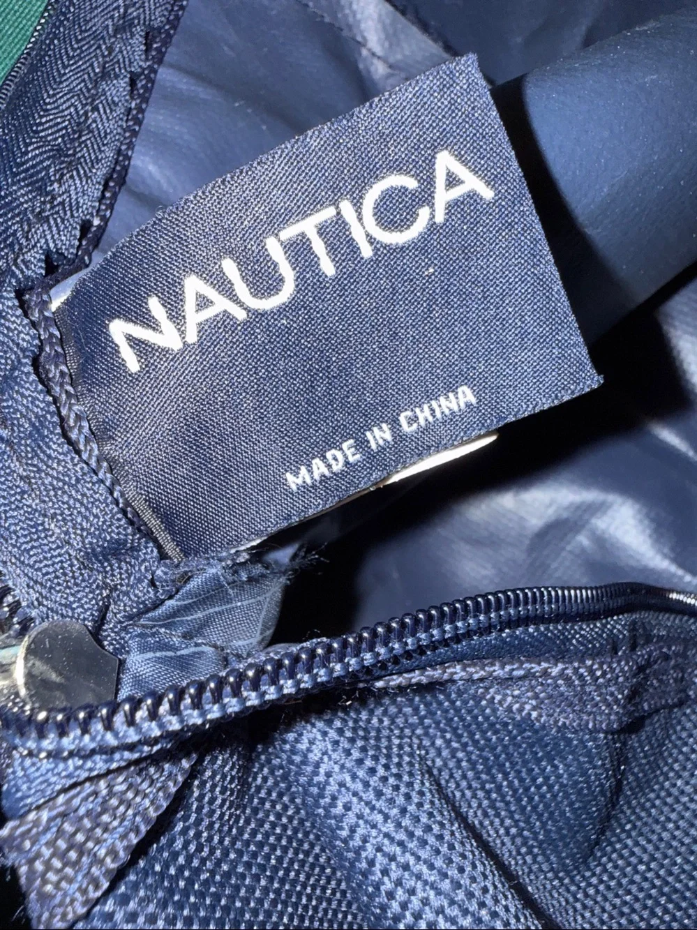 Nautica Navy Weekender Duffle/ Gym Bag  21”x10”x12”Yellow Center accent Stripe